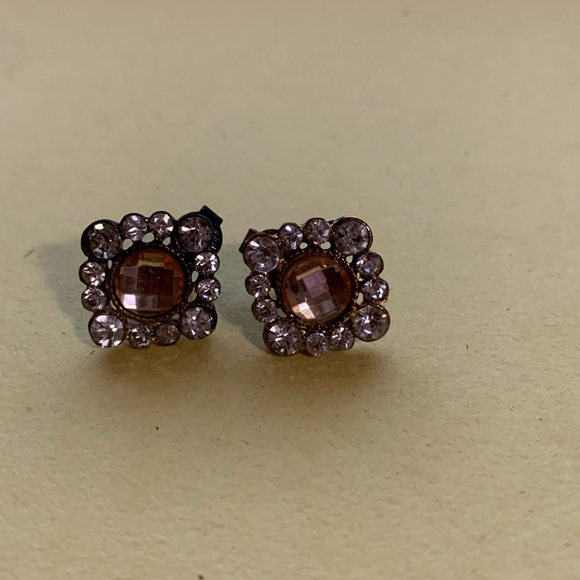 Beautiful sparkly earrings clip on style - Picture 2 of 5